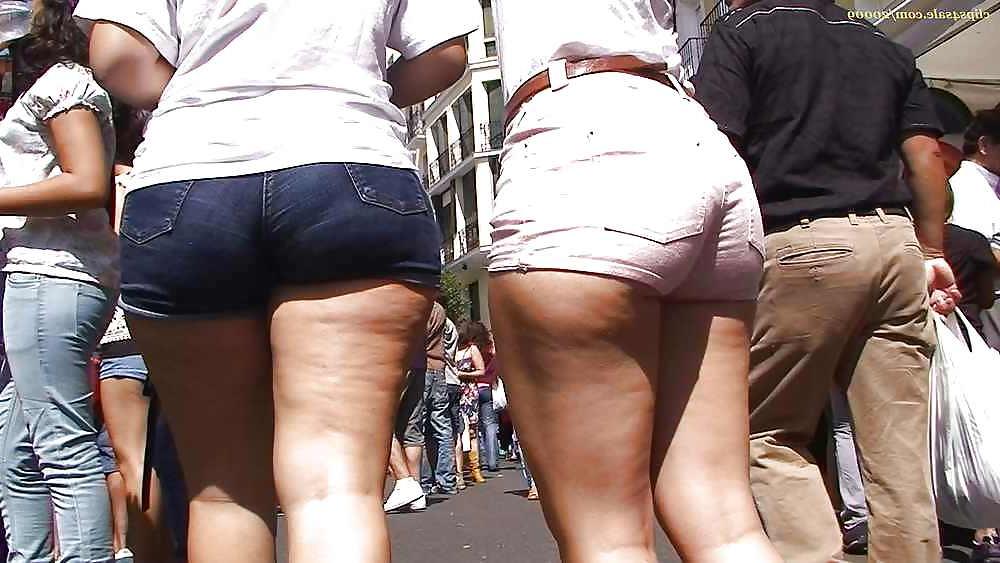 25P Thick white creamy big booty 15