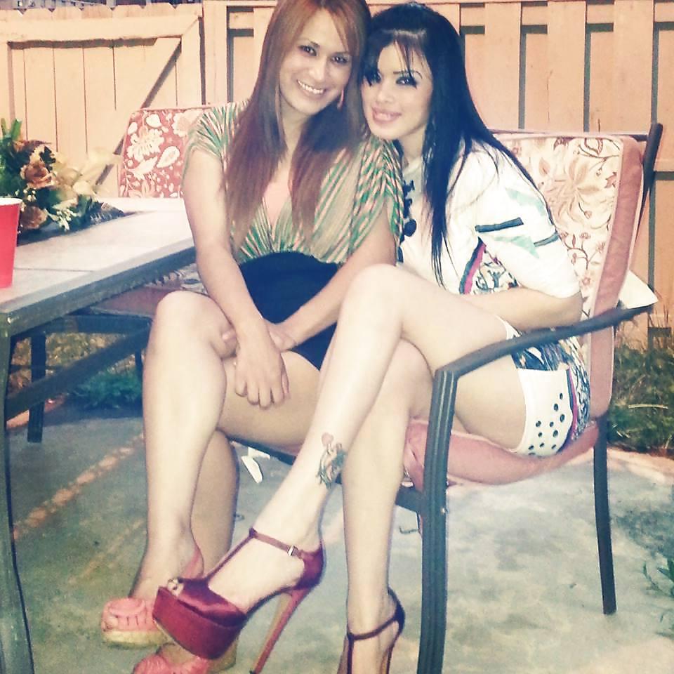 6P Mi sesy tia con sus hermosos tacones!!