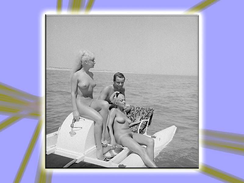 25P Retro babes