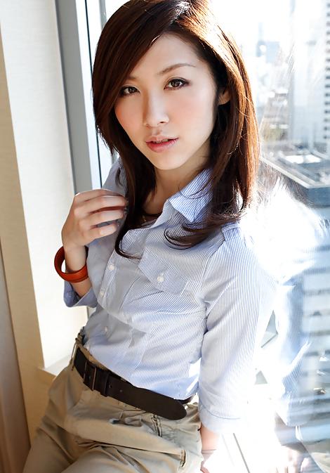 25P Cute Asian Babes 17