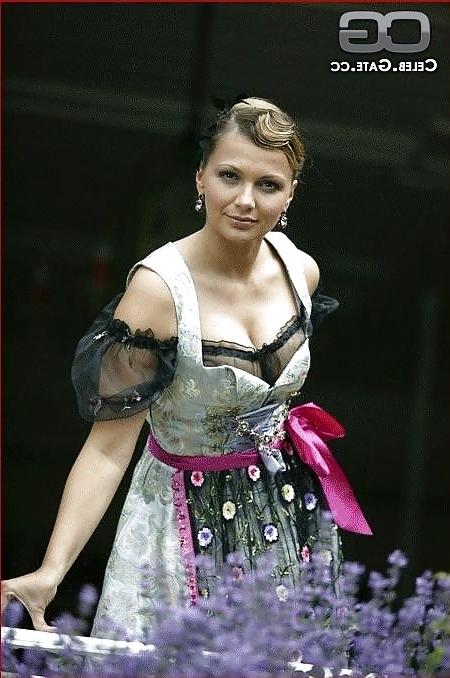 25P deutsche Fernsehmoderatorin Alida Kurras Lauenstein 