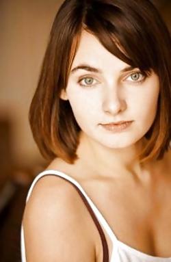 7P Paula schramm German Actress