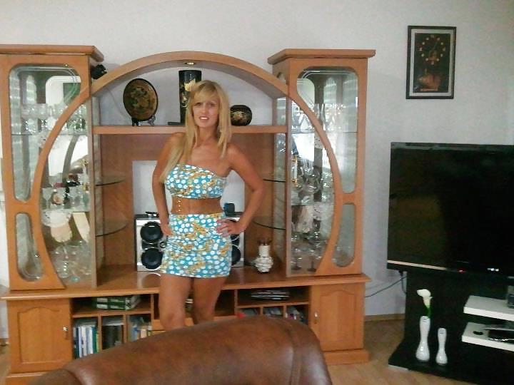 25P Croatian Milf 2
