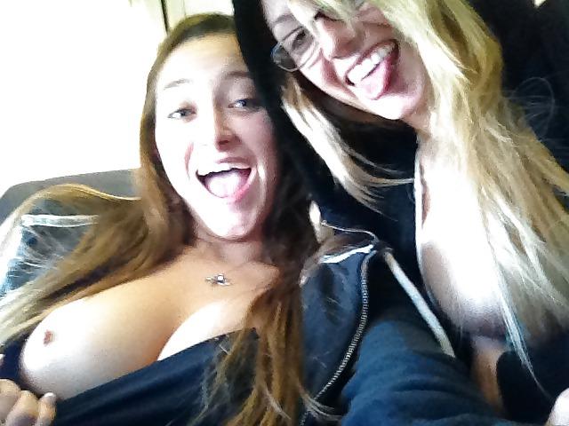25P Dani Daniels Selfies