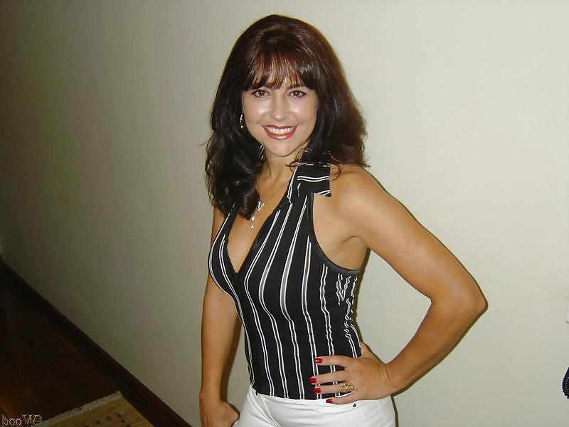 25P Valeria mature swinger