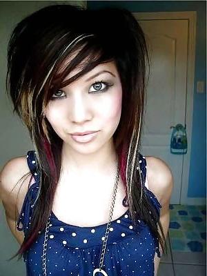 10P Emo girl