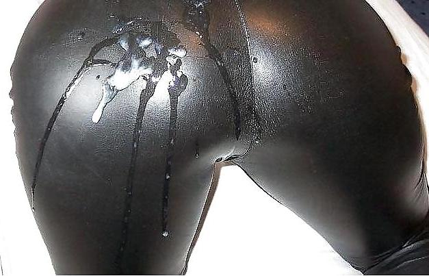 25P Cum on leather