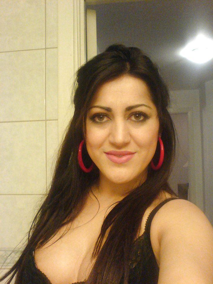 10P German-Turkisch Girl...SO Hot
