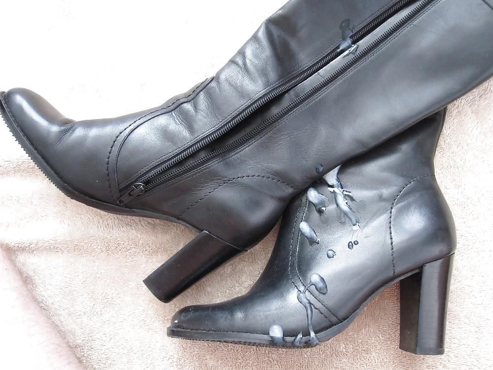 5P Jizzin' on black heeled boots