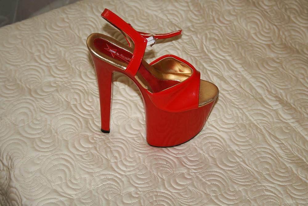 7P Heavy loads on high heels pt.3