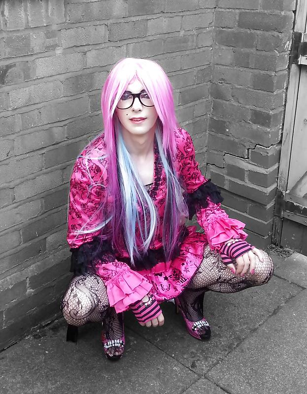 25P Pretty Kitty Burlesque Emo Style ( Outdoor shoot )