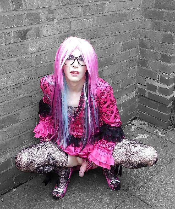 25P Pretty Kitty Burlesque Emo Style ( Outdoor shoot )