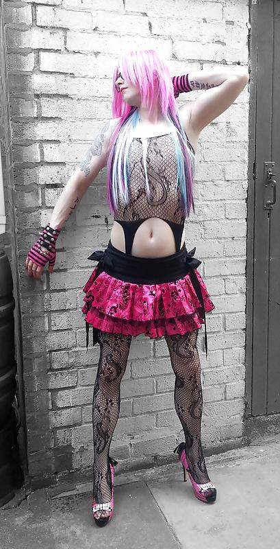 25P Pretty Kitty Burlesque Emo Style ( Outdoor shoot )