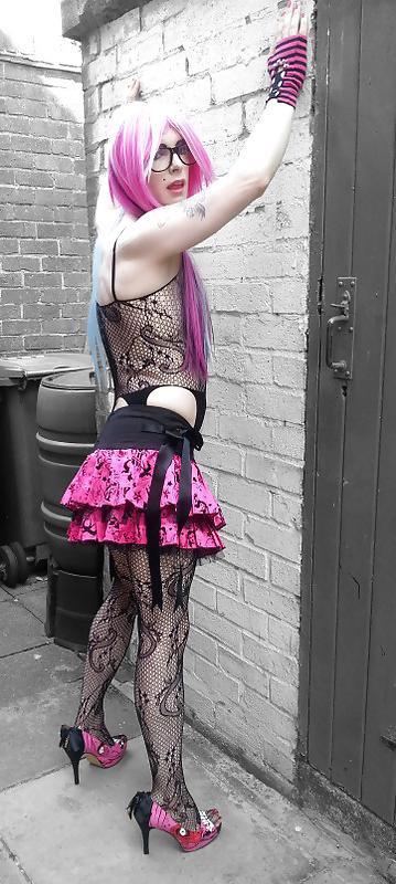 25P Pretty Kitty Burlesque Emo Style ( Outdoor shoot )