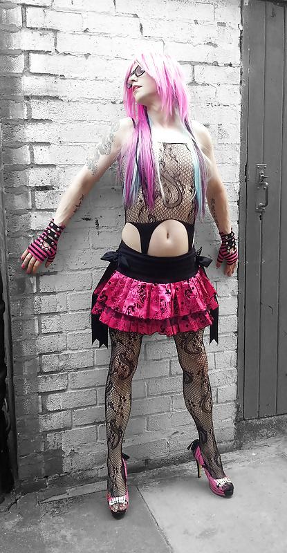 25P Pretty Kitty Burlesque Emo Style ( Outdoor shoot )
