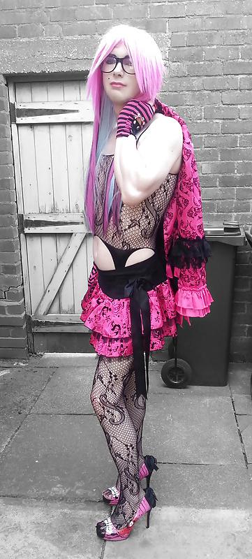 25P Pretty Kitty Burlesque Emo Style ( Outdoor shoot )