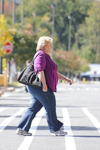 17P Mostly bbw asses.   public.  spy