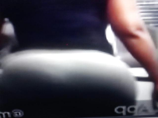 11P Big booty gilf on treadmill