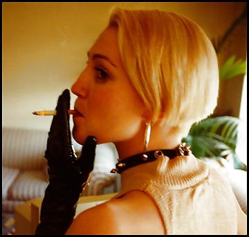 25P Erotic smoking women wearing gloves