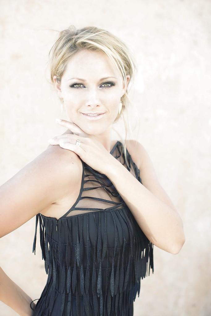 9P Helene Fischer-German Singer and Hot Girl