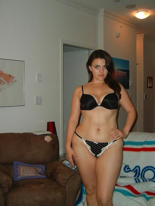 25P Plump little MILF
