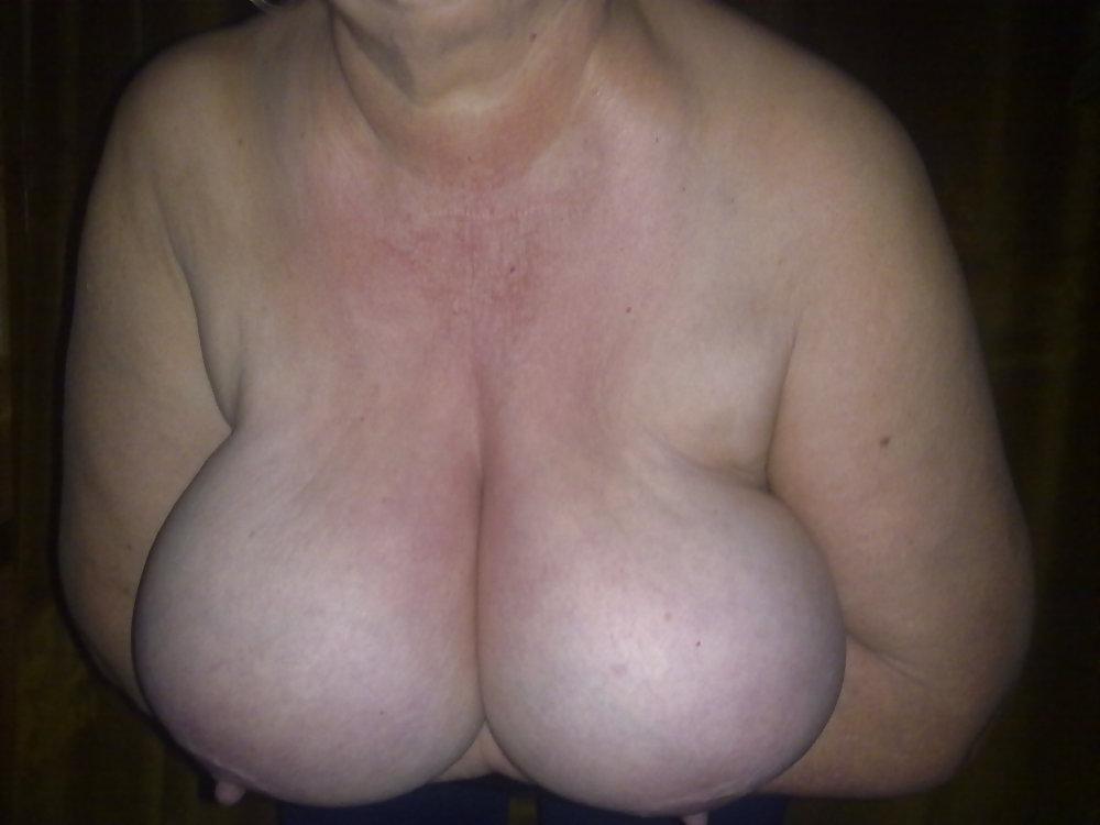 5P Big Boobs Granny
