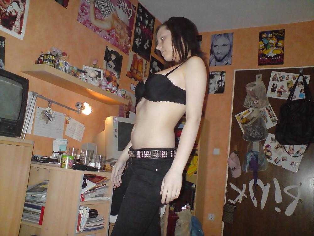 25P Sexy german slut