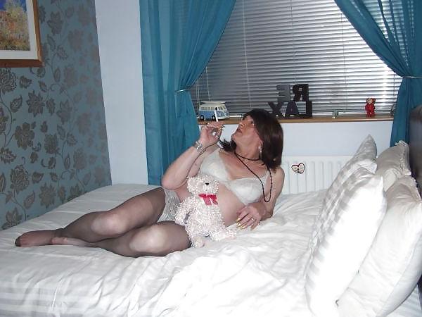 18P Suziehot58 master's Smoke Whore 