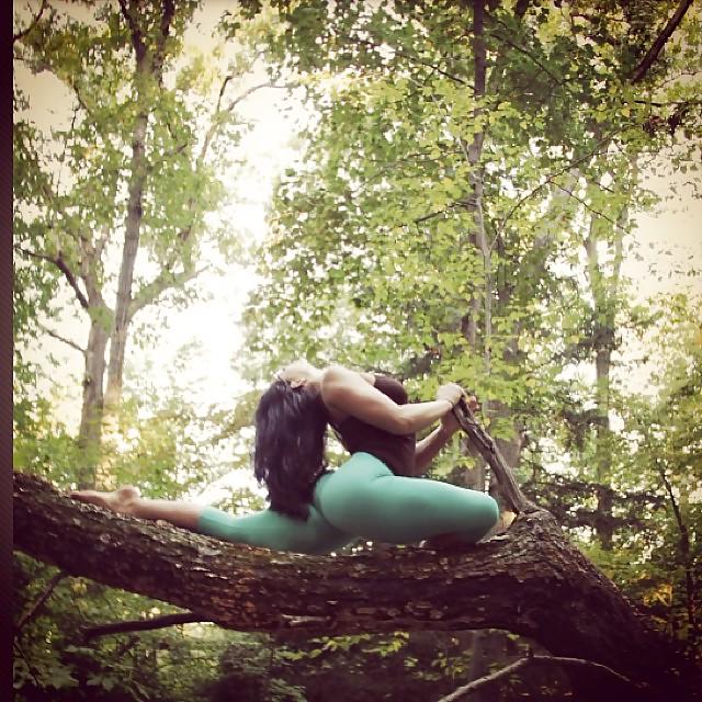 25P Claire Fountain - cbquality big booty, flexible, yogi