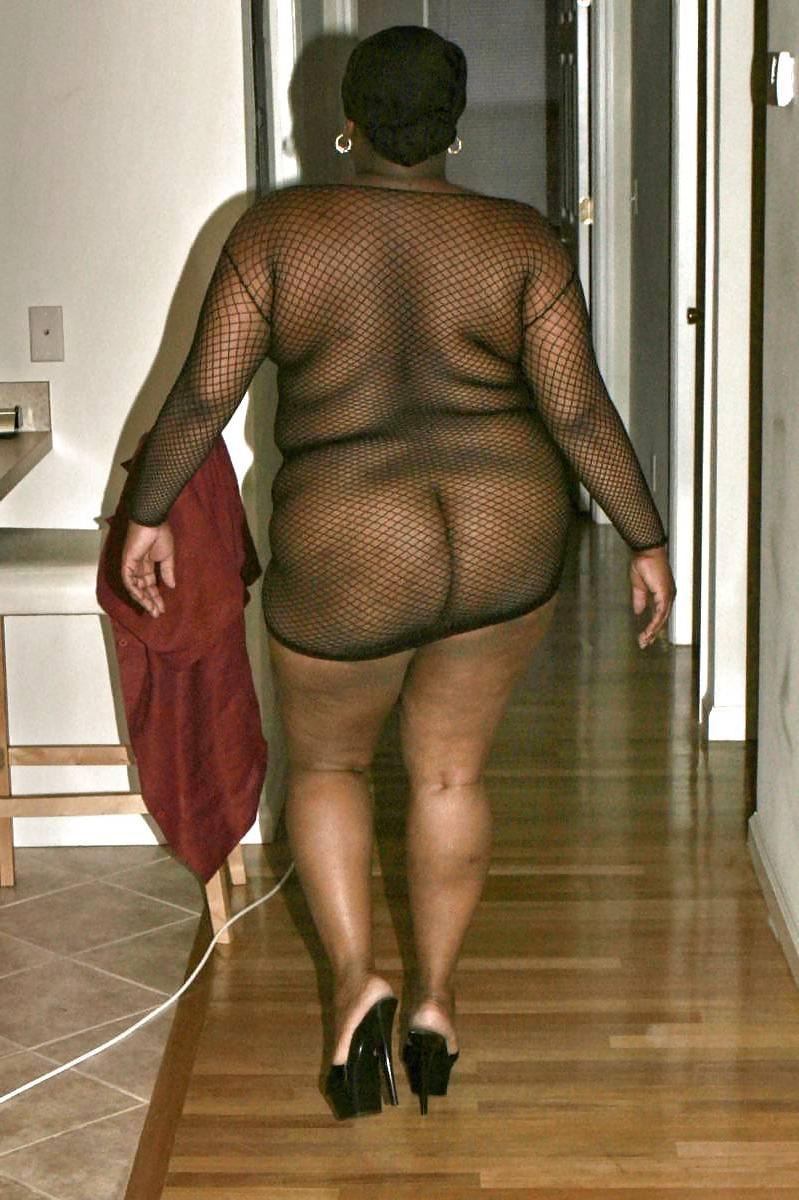 15P AMATEUR BLACK MATURE WITH BIG ASS