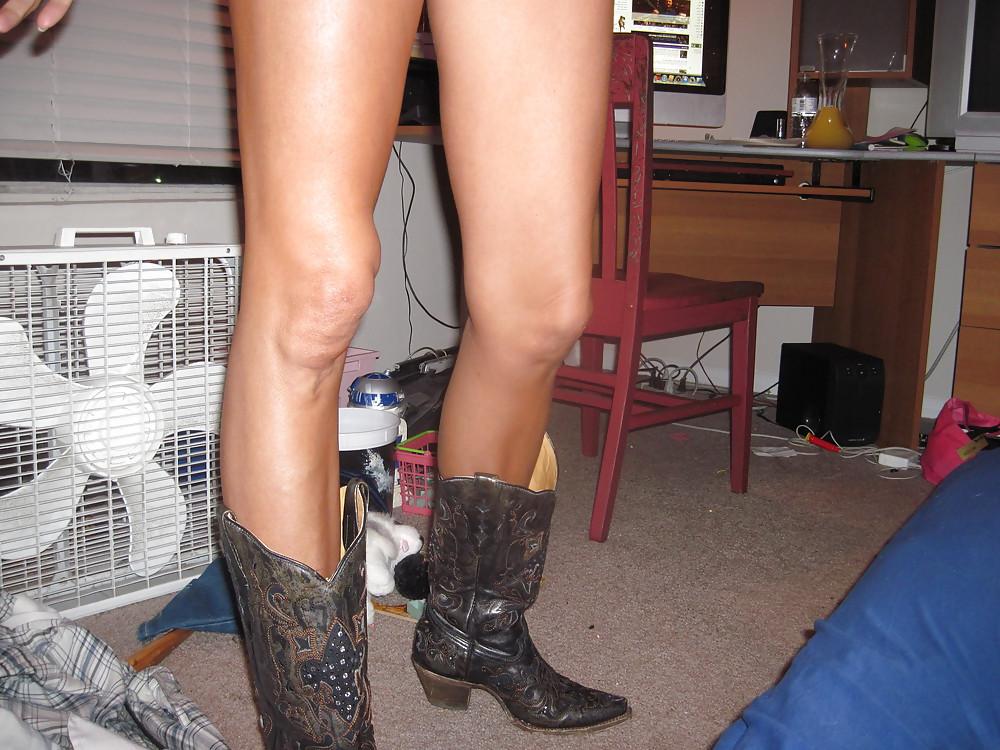 17P Bikini and Boots