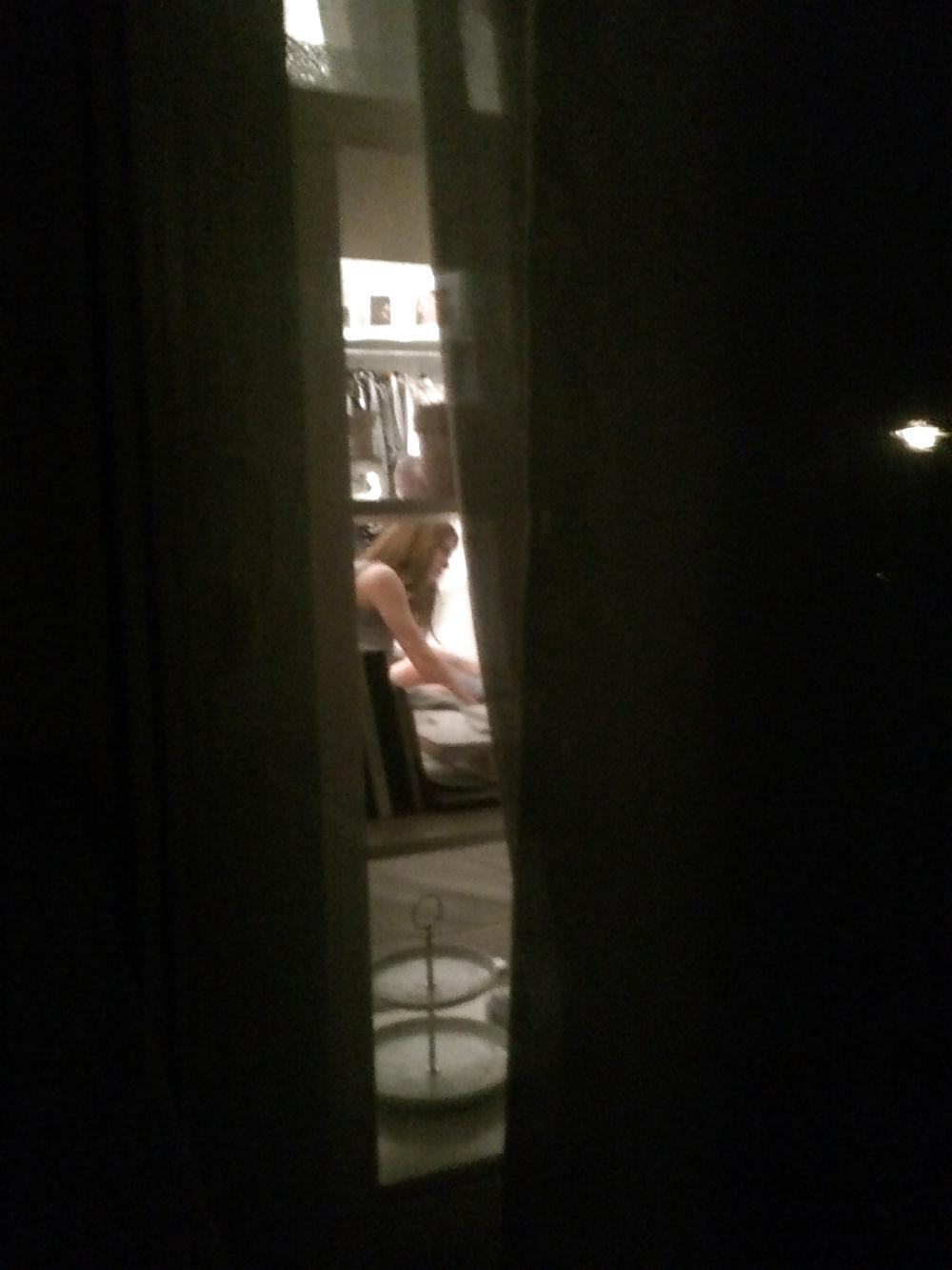6P Window Spy New