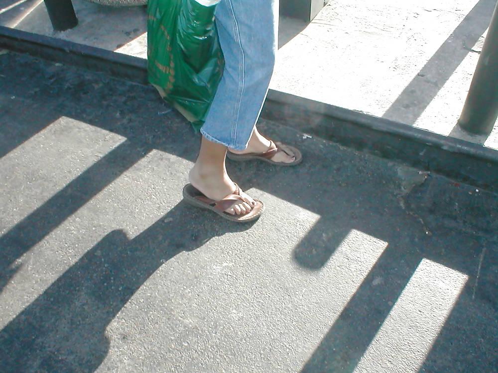 21P Hispanic Street Feet 1