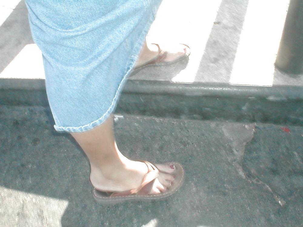 21P Hispanic Street Feet 1