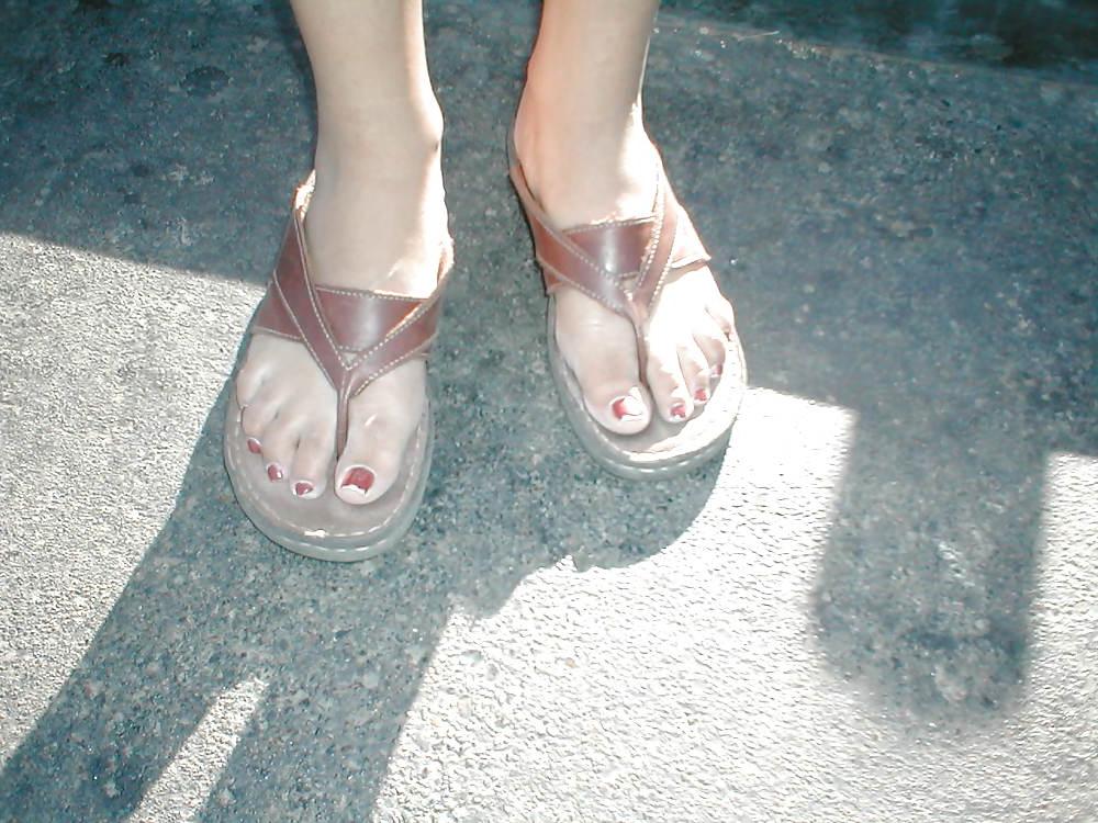 21P Hispanic Street Feet 1