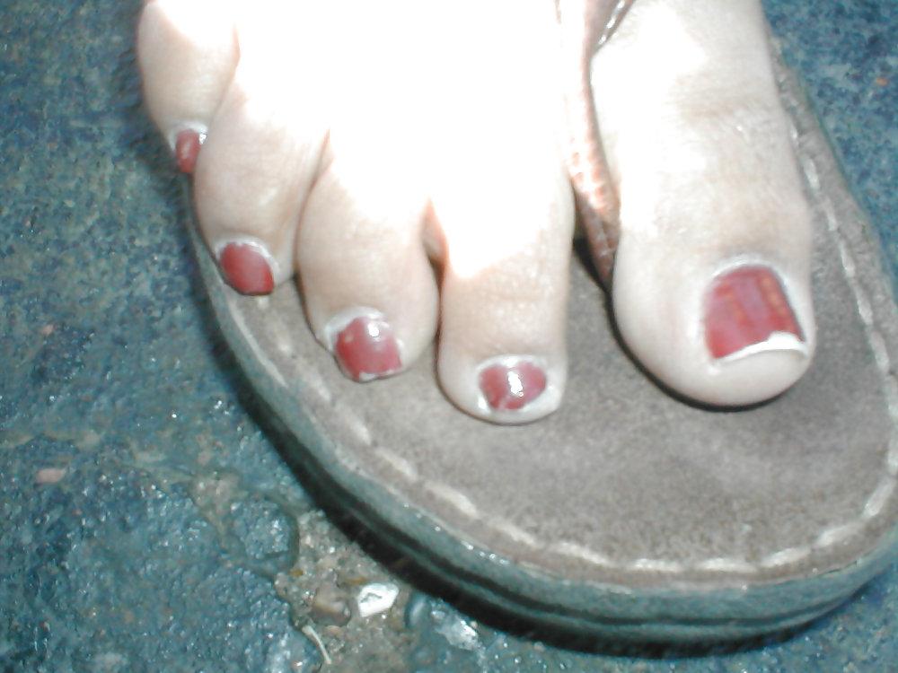 21P Hispanic Street Feet 1