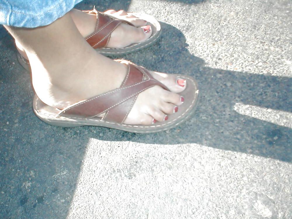 21P Hispanic Street Feet 1