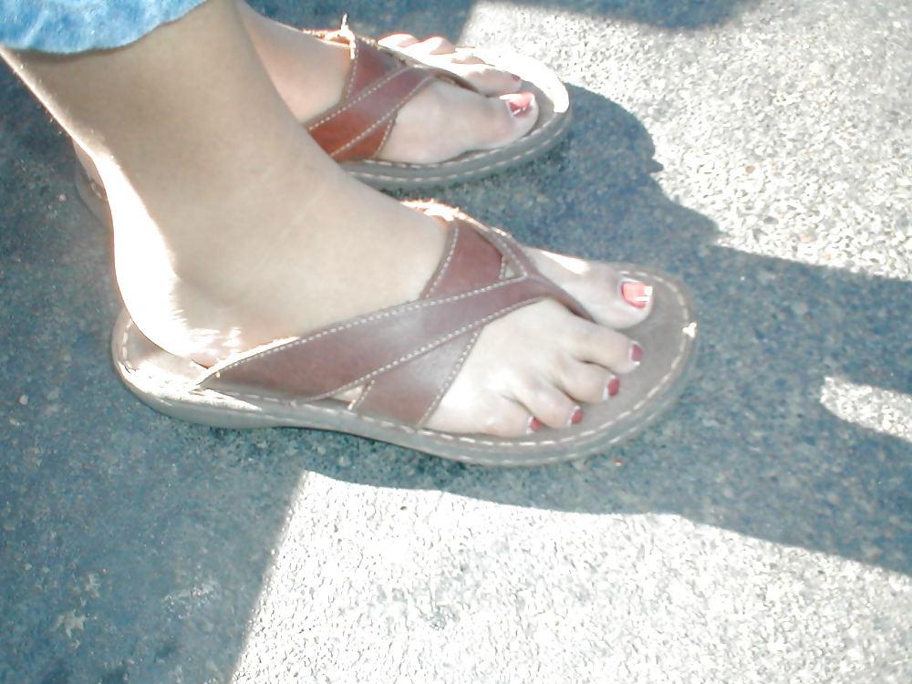 21P Hispanic Street Feet 1