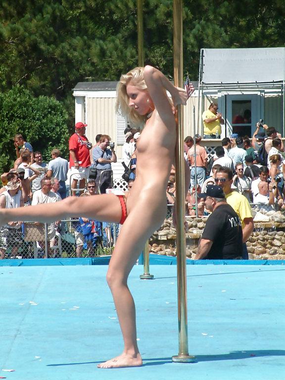 25P Some babe nude on the beach mixed