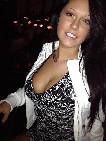 25P Thanks Dating Site Sluts (big boobs & fit girls)