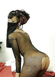 21P Arab ass, anus and anal
