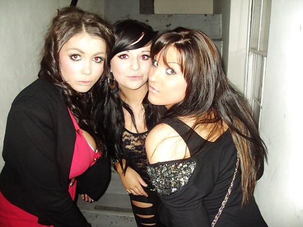 25P Anglaise aux gros nichons  busty english part1