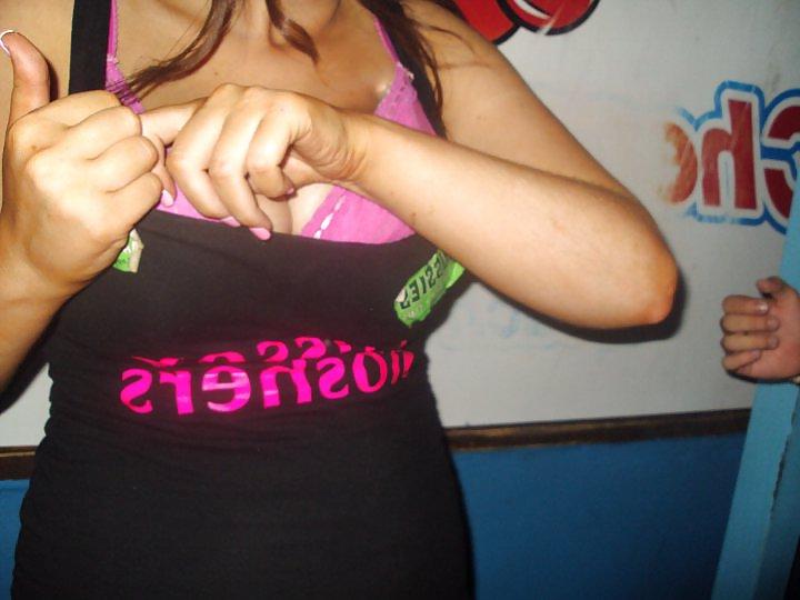 25P Anglaise aux gros nichons  busty english part1