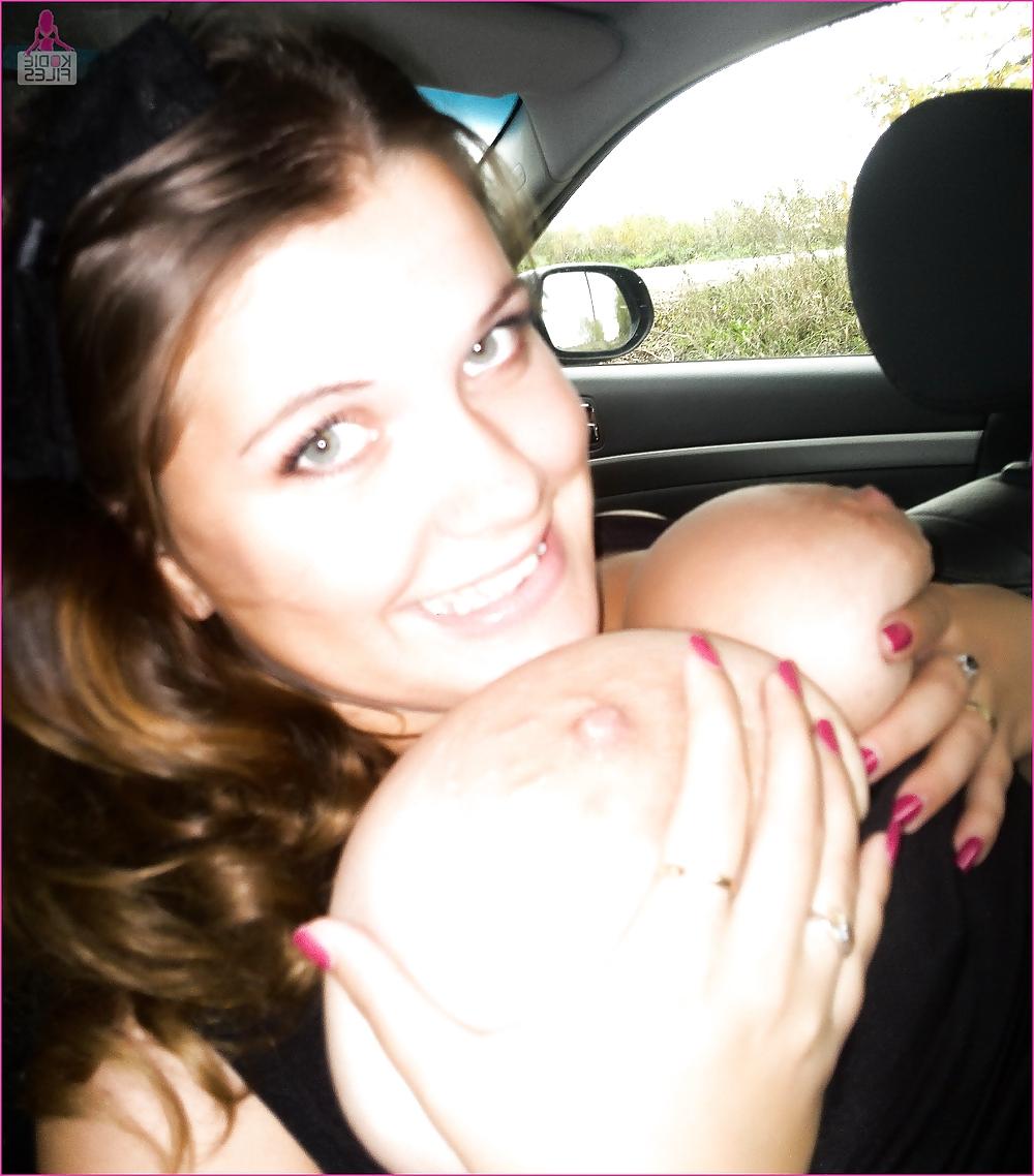 25P Brune babe with big boobs loves suck