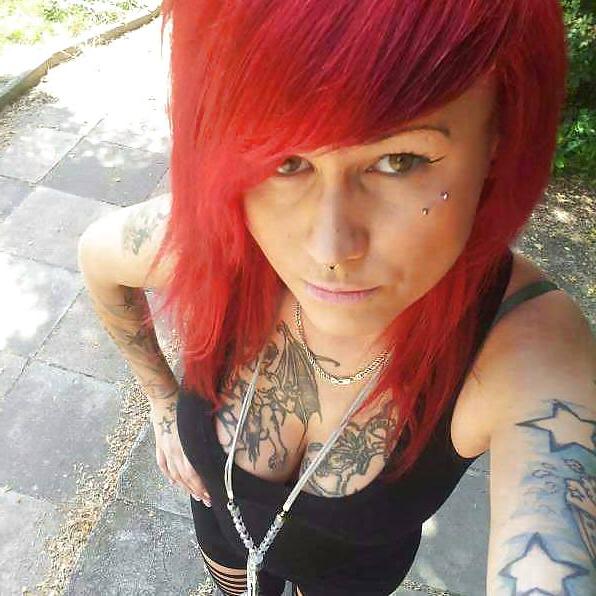 25P Sexy german young girls please comment