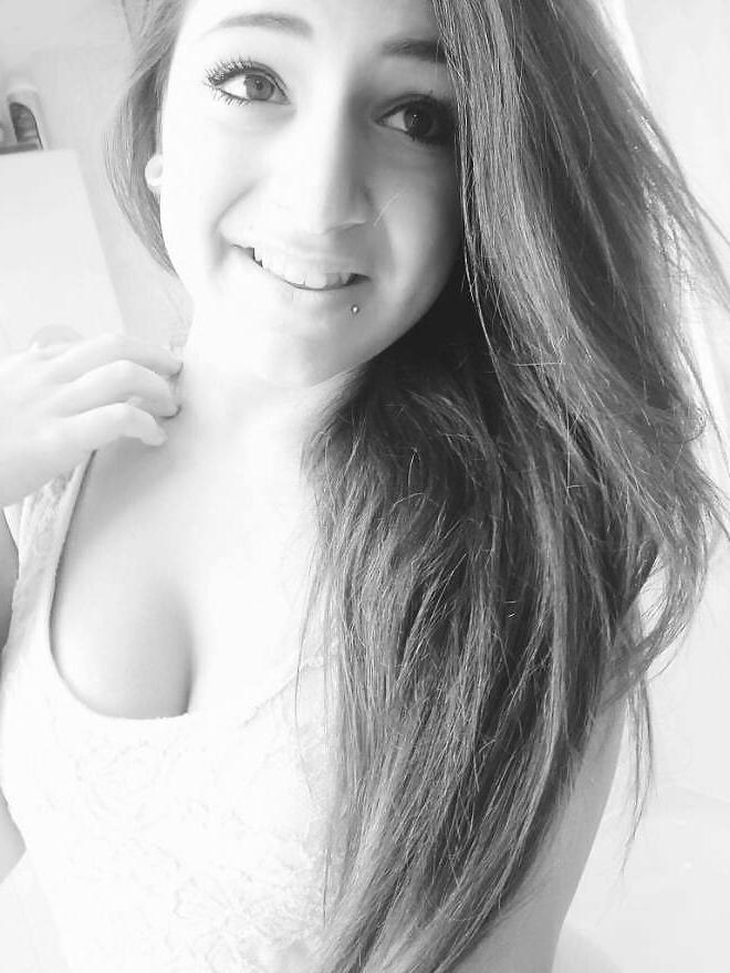 25P Sexy german young girls please comment