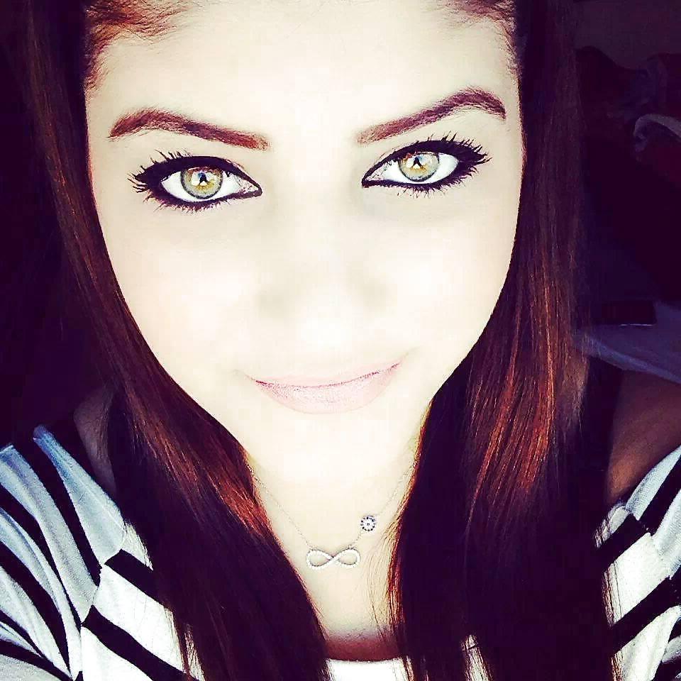 25P Sexy german young girls please comment