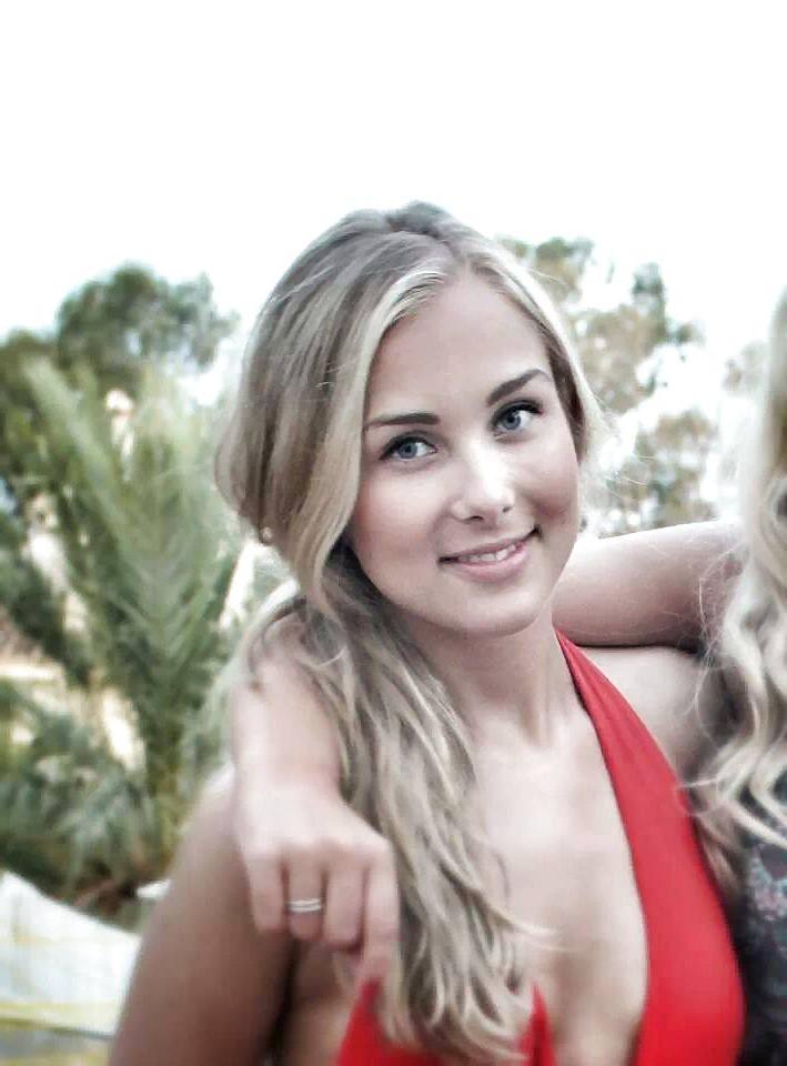 25P Sexy german young girls please comment