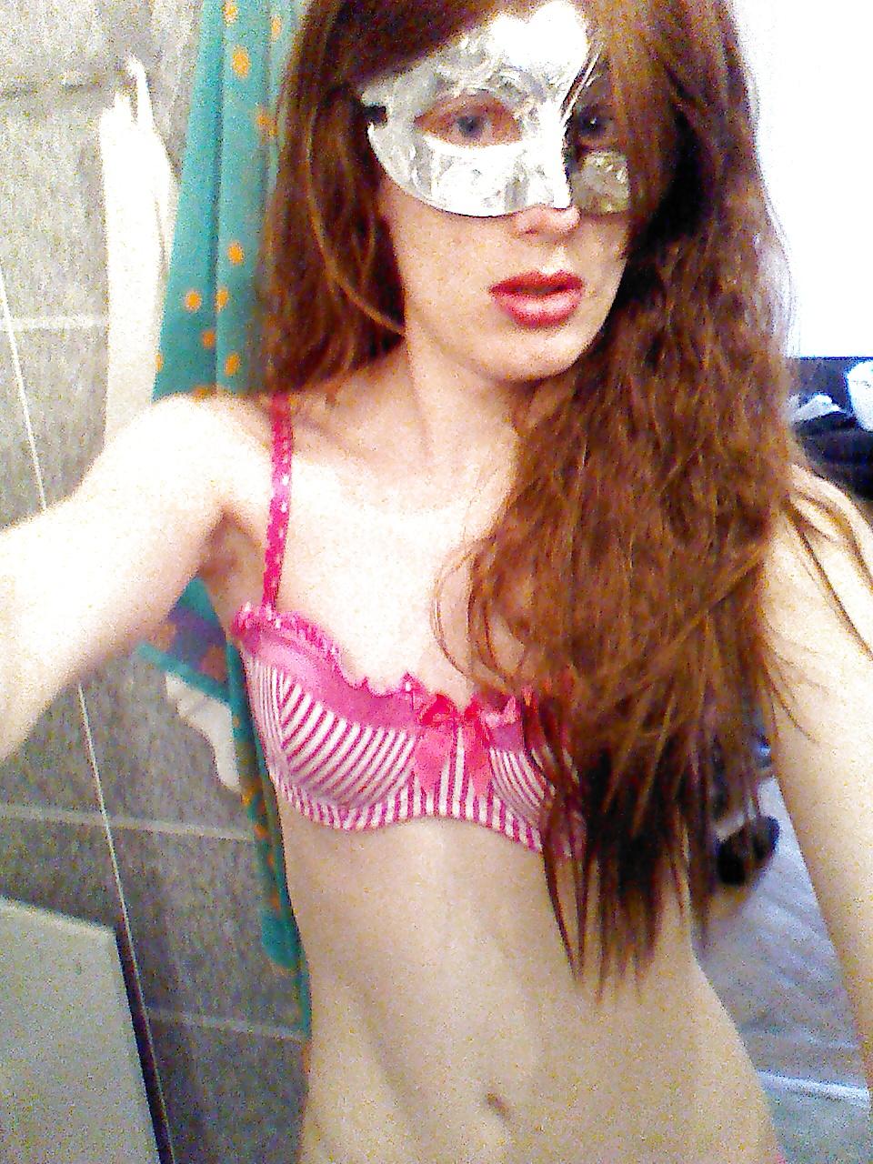 4P Young crossdresser, face pictures