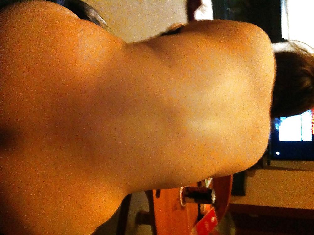 25P Amazing big ass on slutty wife